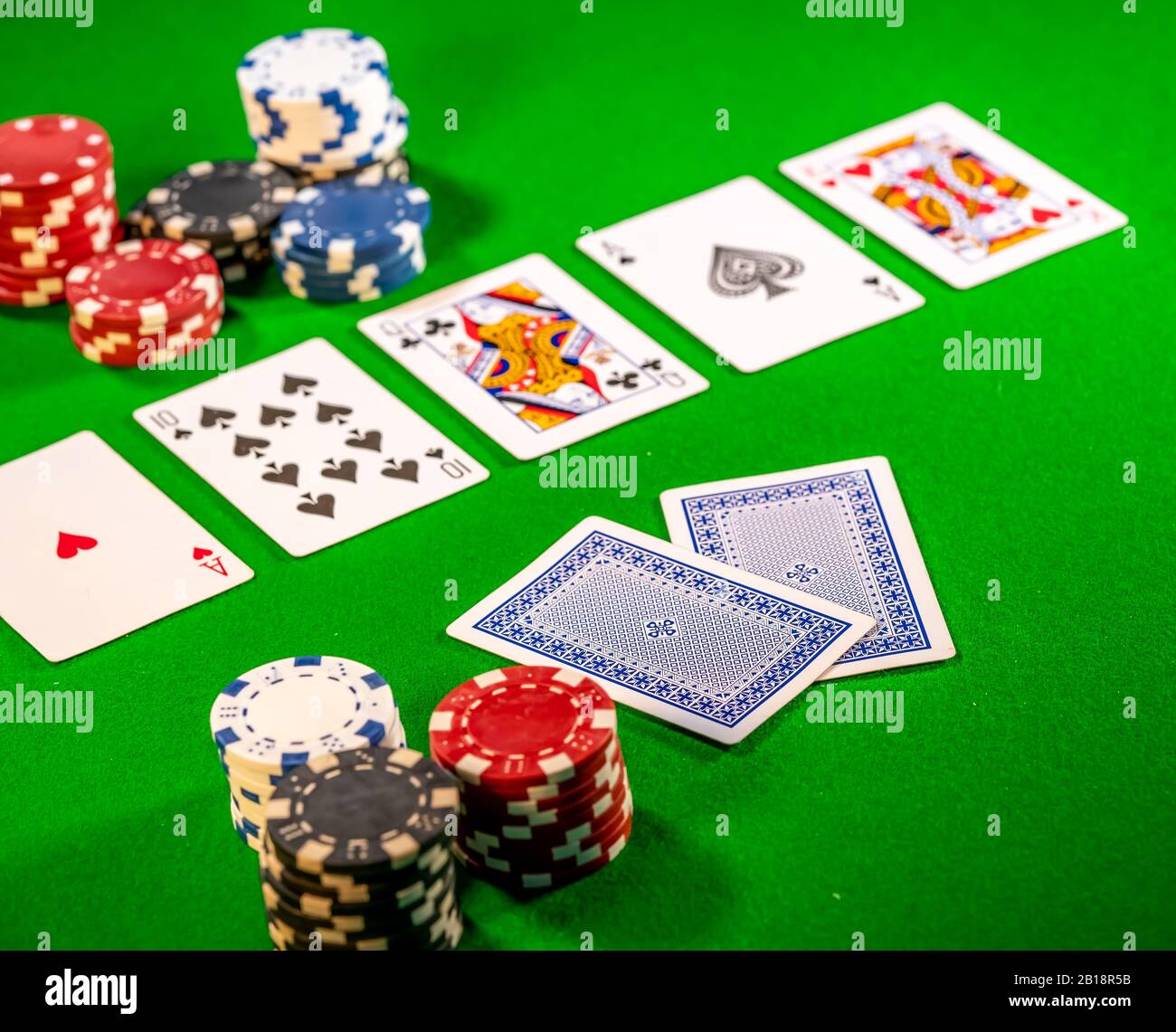 14 Il Turno (quarta strada) in un gioco di poker Texas Holdem Foto Stock