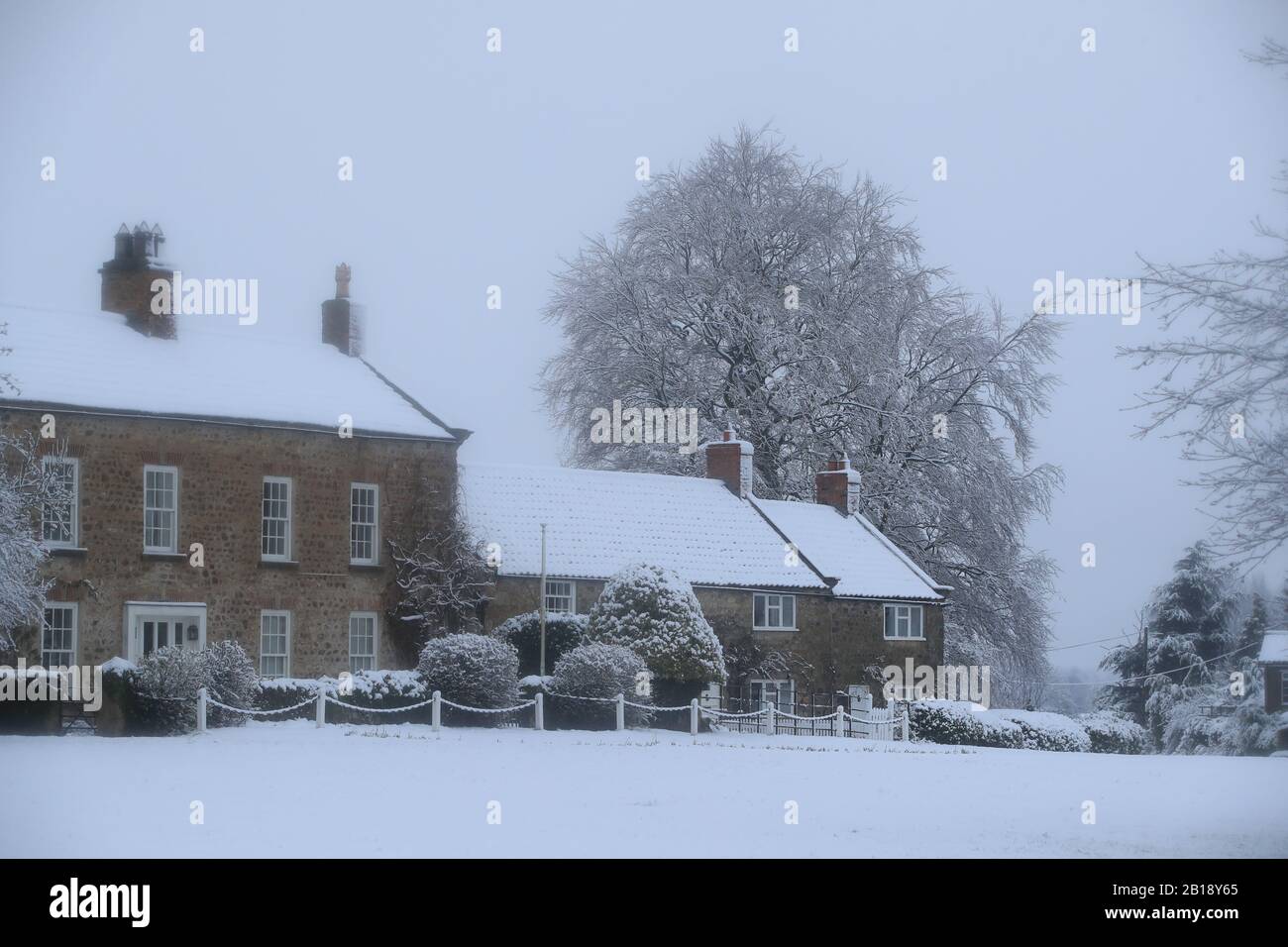 Condizioni di neve a Little Crakehall, vicino Bedale, North Yorkshire dopo la notte neve colpito parti del Regno Unito. Foto Stock