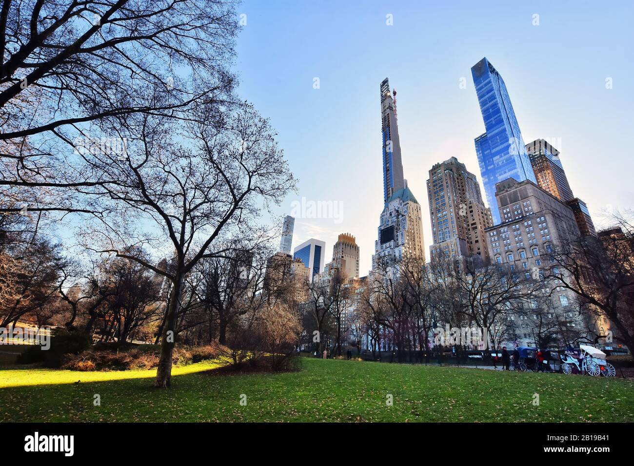 Splendida giornata invernale a Central Park, una delle attrazioni turistiche più visitate del mondo a Manhattan, New York City. Foto Stock