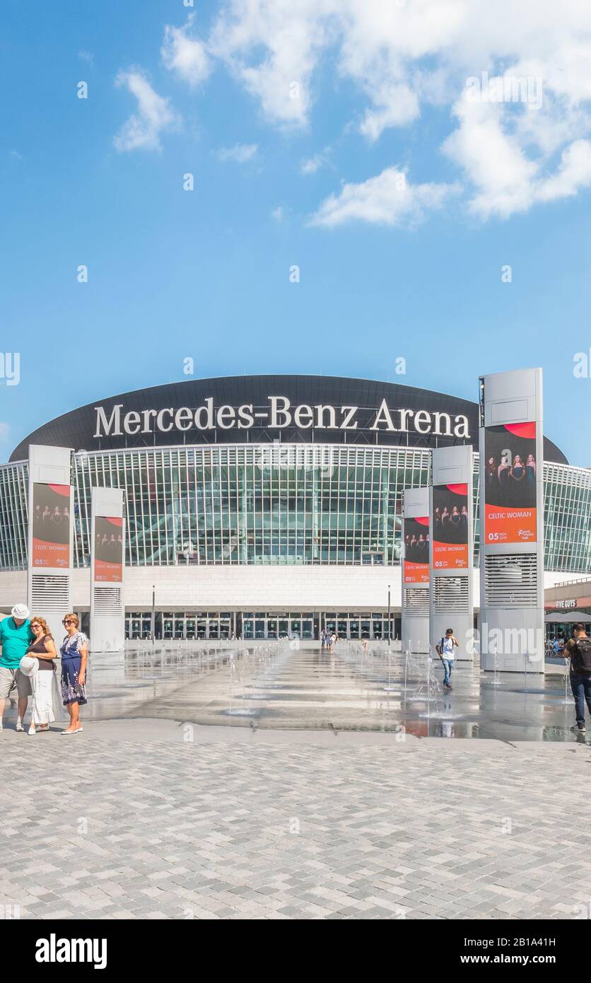 mercedes-benz-arena Foto Stock