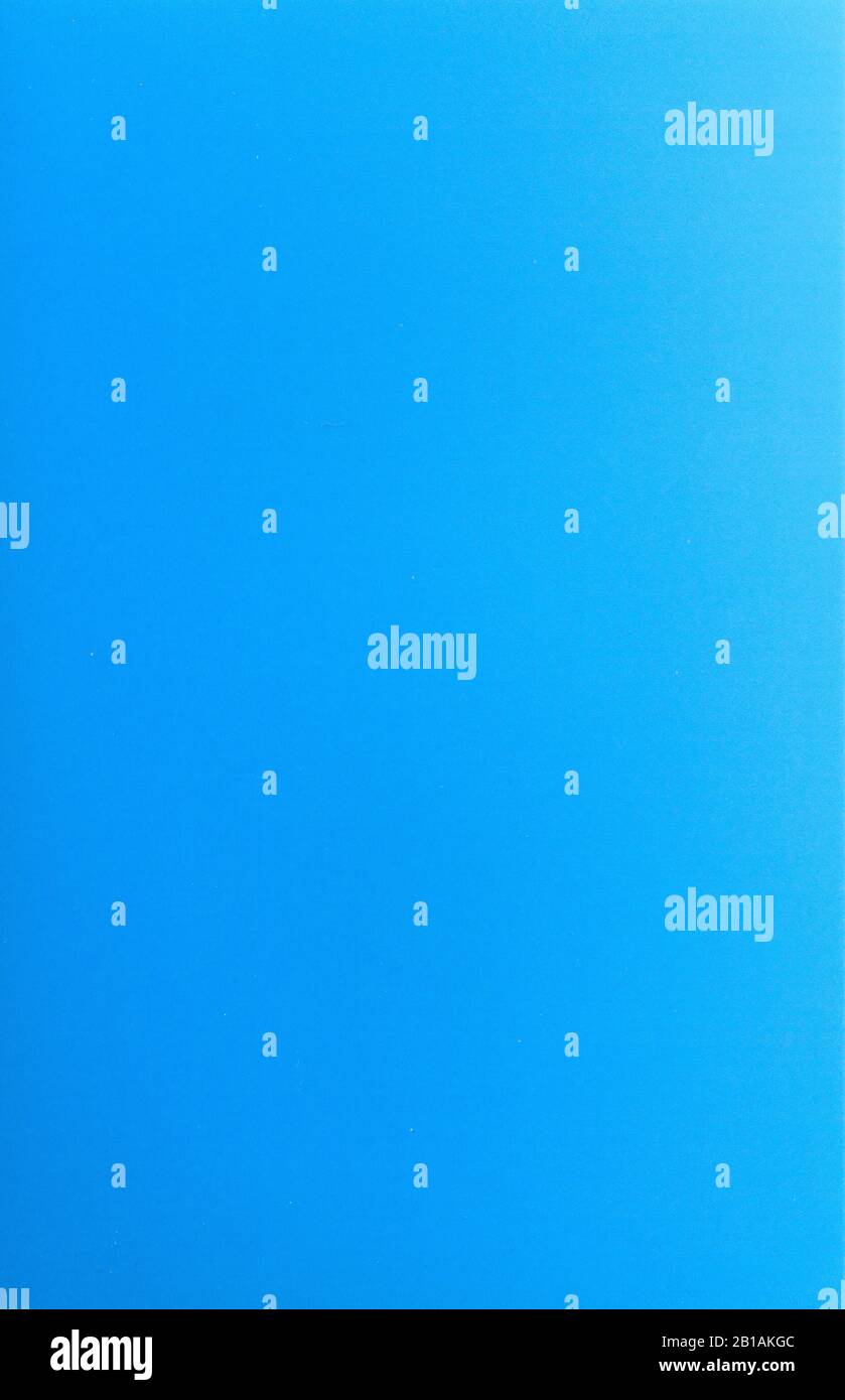 Rettangolo blu, ombreggiatura (da L.a R.) da sfondo scuro a più chiaro. Foto Stock