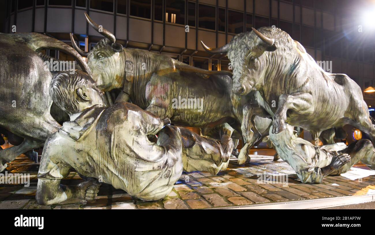 Monumento ai recinti di San Fermin a Pamplona Foto Stock