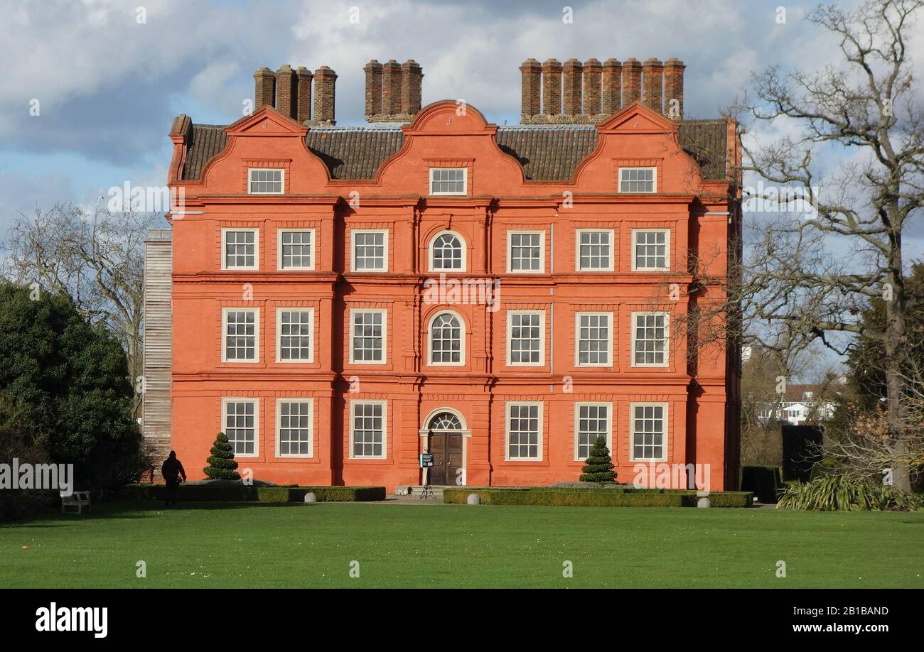 La Casa Olandese, una delle poche parti sopravvissute del complesso Kew Palace. Un palazzo reale britannico all'interno dei Giardini Kew Foto Stock