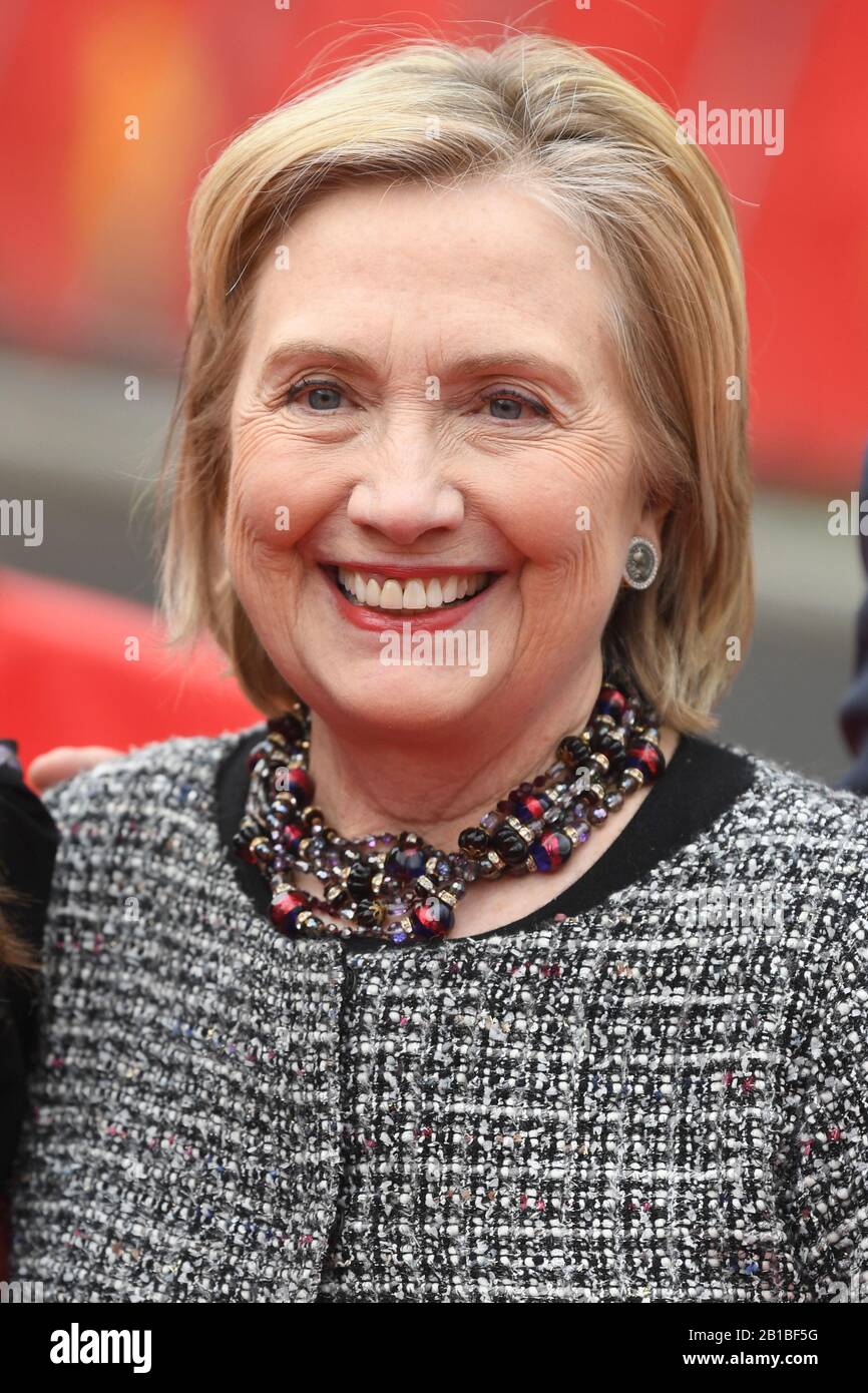 Berlino, Germania. 24th Feb, 2020. L'ex First Lady e segretario di Stato americano Hillary Rodham Clinton partecipa allo screening di Hillary durante il 70th Festival Internazionale del Film di Berlino alla Haus Der Berliner Festspiele di Berlino il 24 febbraio 2020. Foto Di Paul Treadway/ Credito: Upi/Alamy Live News Foto Stock