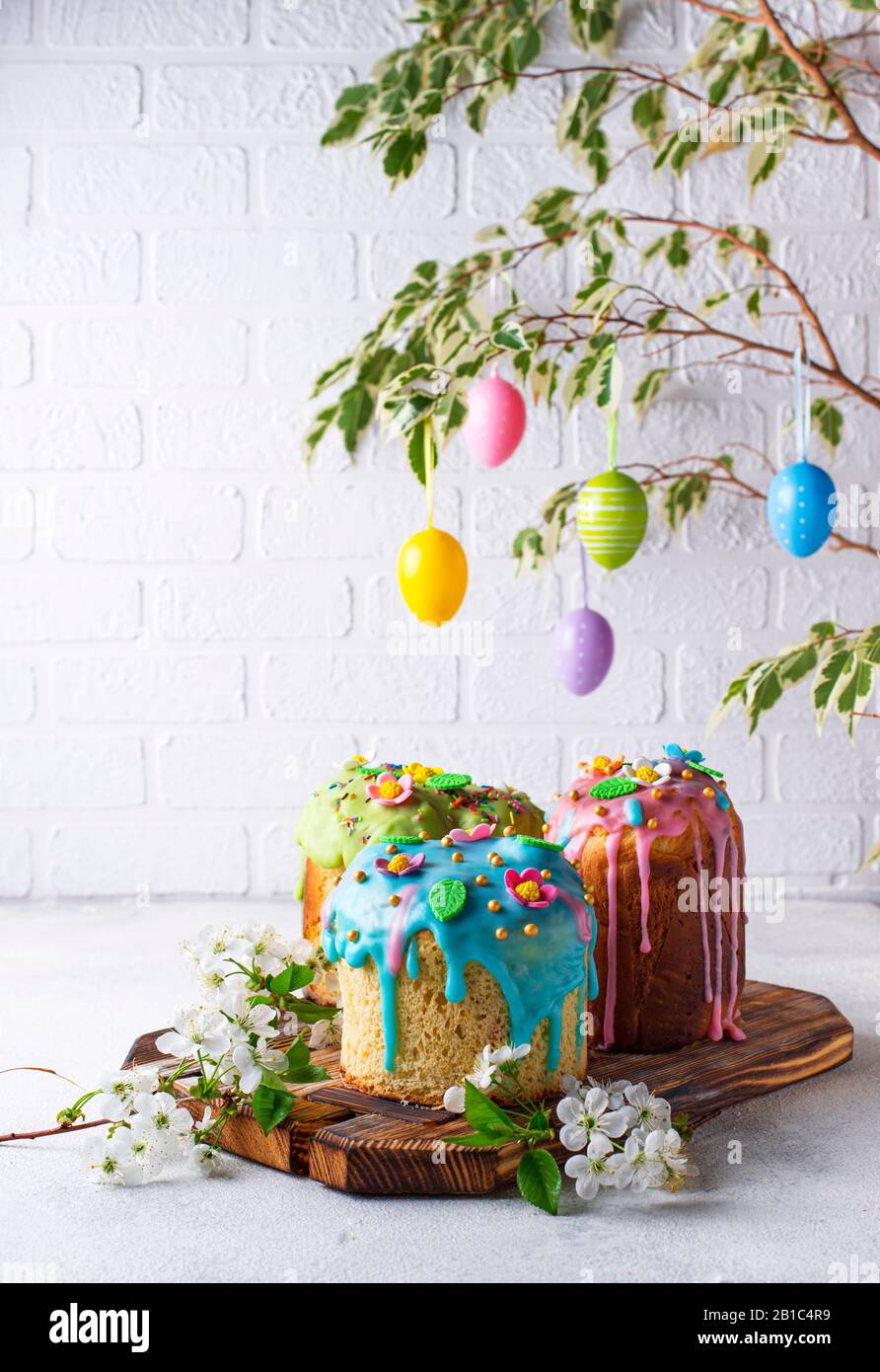 Tradizionale torta di Pasqua con topping Foto Stock