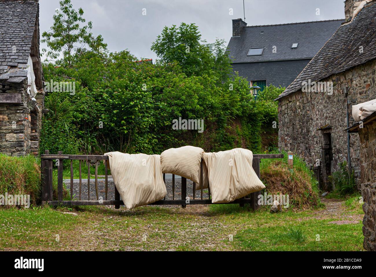 Francia, Bretagna, St Rivoal, chiesa, Economusee des Monts d'Arree, Maison Cornec, vita agricola, Foto Stock