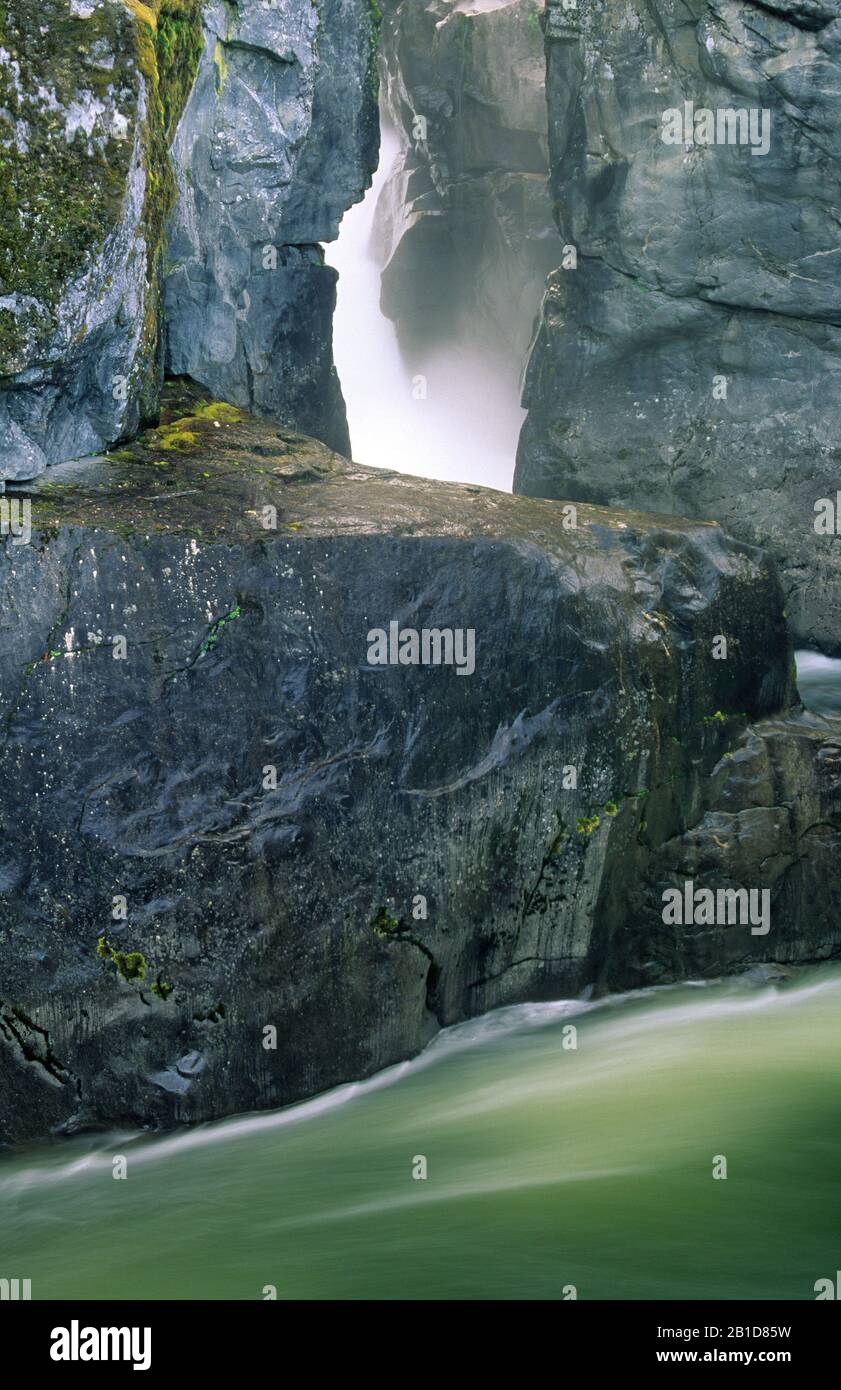 Nairn cade, Nairn cade Parco Provinciale, British Columbia, Canada Foto Stock