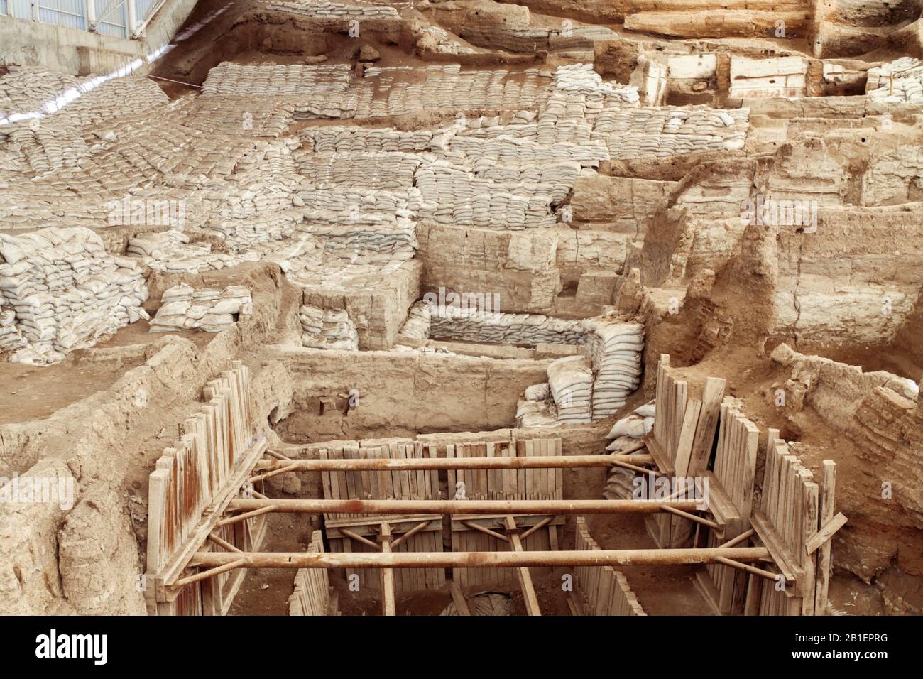 Scavi di sito di Catalhoyuk. Fu un enorme insediamento neolitico e calcolitico nell'Anatolia meridionale, in Turchia. Patrimonio Dell'Umanità Dell'Unesco Foto Stock
