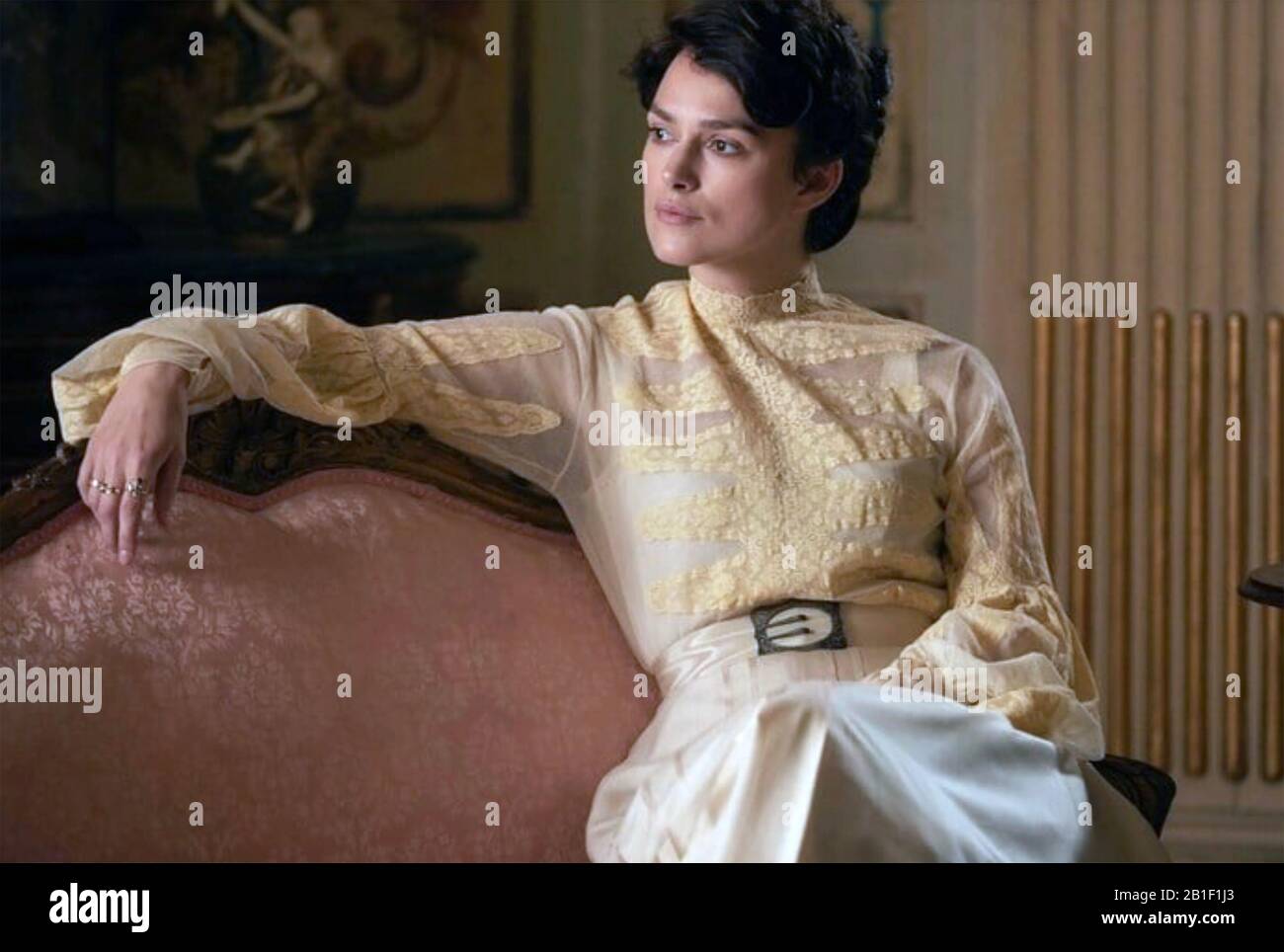 Colette 2018 Lionsgate con Keira Knightley come romanziere francese Foto Stock