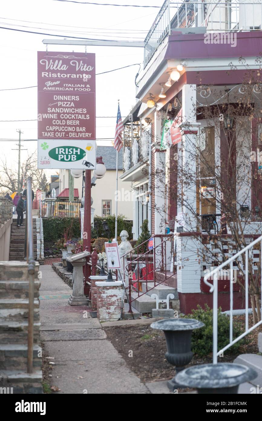 New Hope , Pennsylvania, 12 gennaio 2020: Ristorante Villa Vito ristorante porta di fronte - immagine Foto Stock