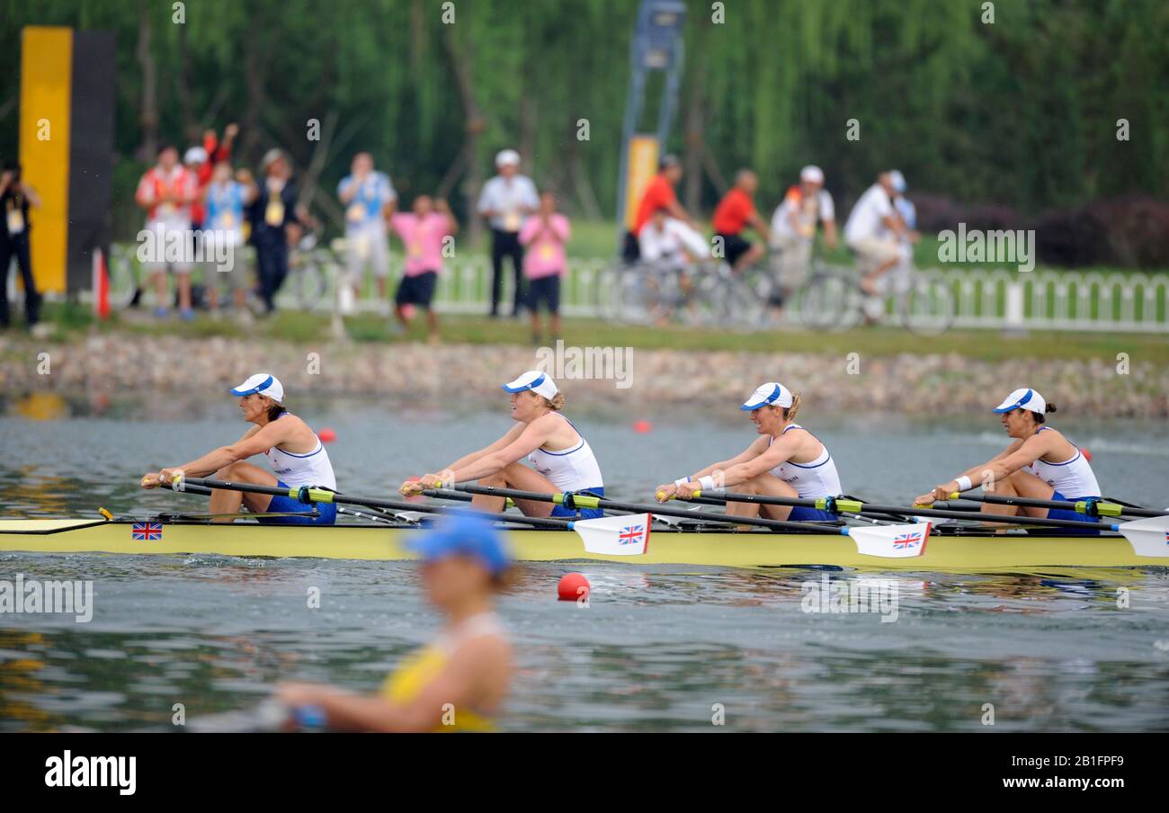 Shunyi, CINA. GBR W4X, Bow, Annie VERNON, DEBBIE FLOOD, Frances HOUGHTON e Katherine GRAINGER, vincendo la medaglia d'argento alla regata olimpica 2008, Shunyi Rowing Course. Dom 17.08.2008. [Credito Obbligatorio: Peter Spurrier, Intersport Images Foto Stock