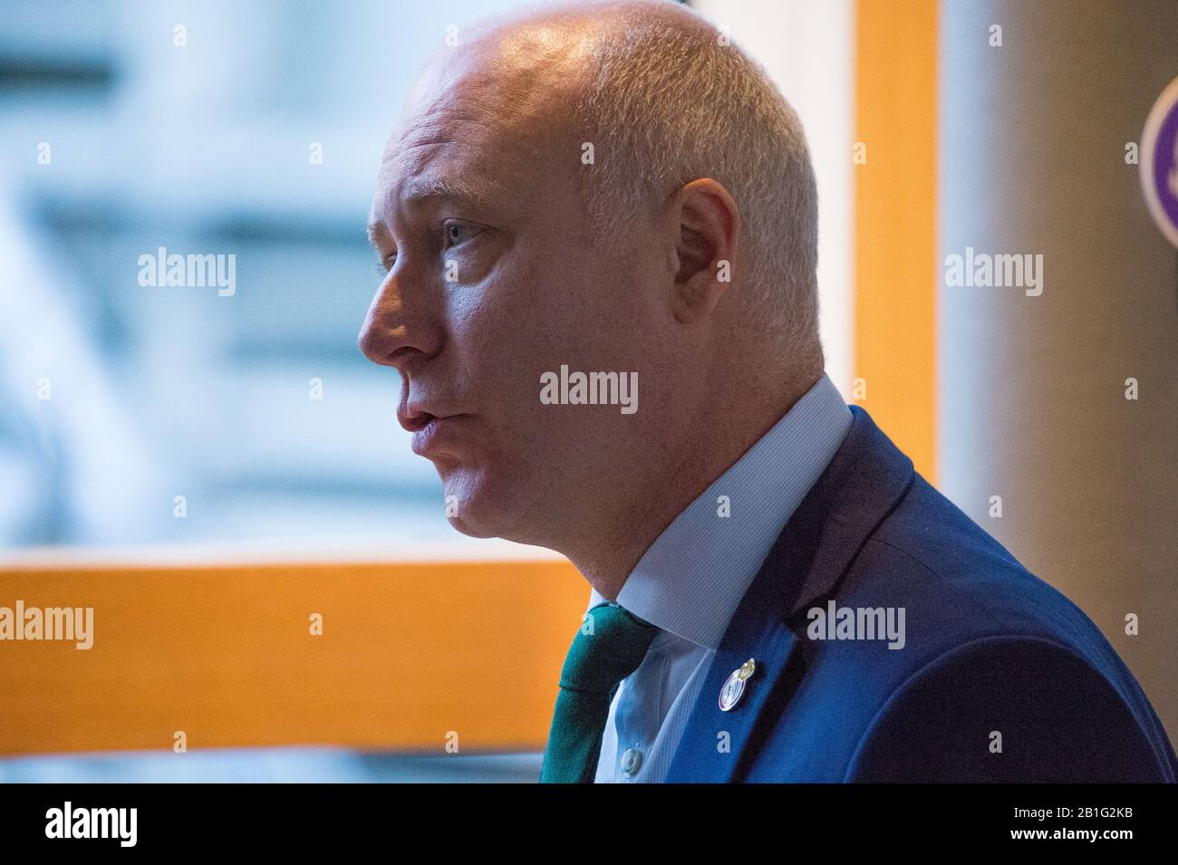 Edimburgo, Regno Unito. 25th Feb, 2020. Nella foto: Joe Fitzpatrick MSP - Ministro della sanità pubblica, dello sport e del benessere per il Partito Nazionale Scozzese (SNP). Visto commentare i decessi di droga Scotlands e la crisi di droga della Scozia whist essere intervistato sulla TV. Credito: Colin Fisher/Alamy Live News Foto Stock