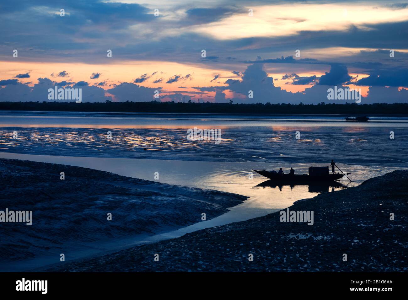 L'immagine del paesaggio al tramonto nella città di Canning, Bengala Occidentale. India, Asia Foto Stock