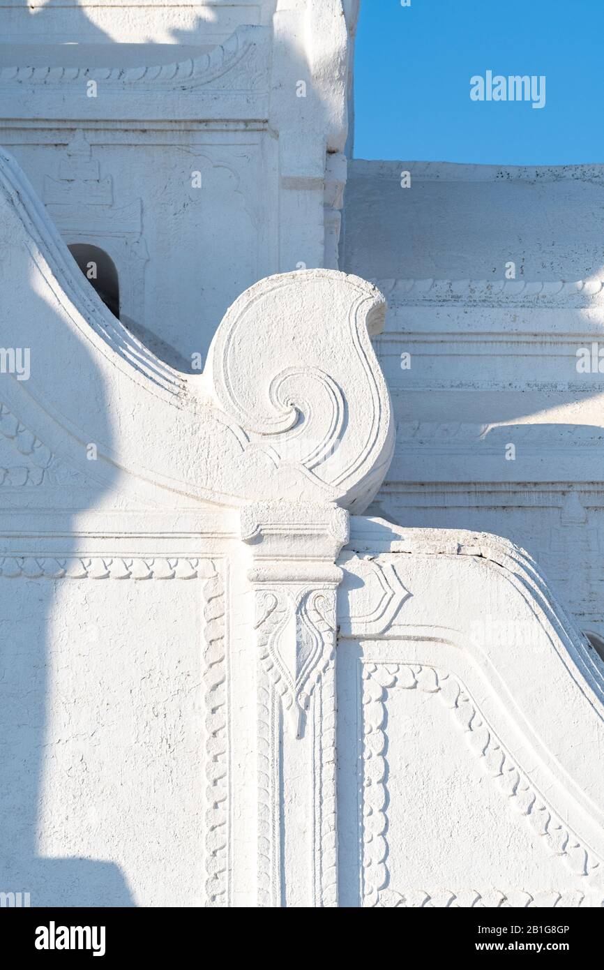 Scala Esterna Dettaglio, Hsinbyume Pagoda, Mingun, Mandalay Regione, Myanmar Foto Stock