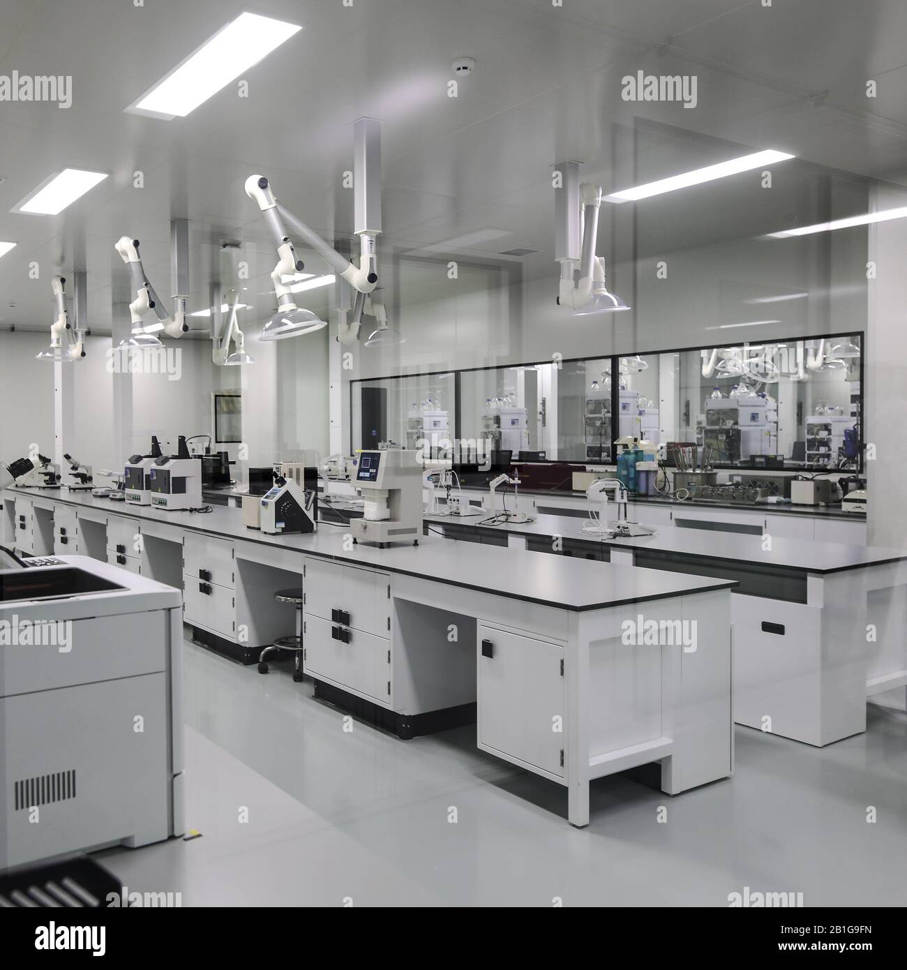 Pechino, CINA - 03 GIUGNO 2019: Moderne attrezzature da laboratorio per la produzione di farmaci Foto Stock