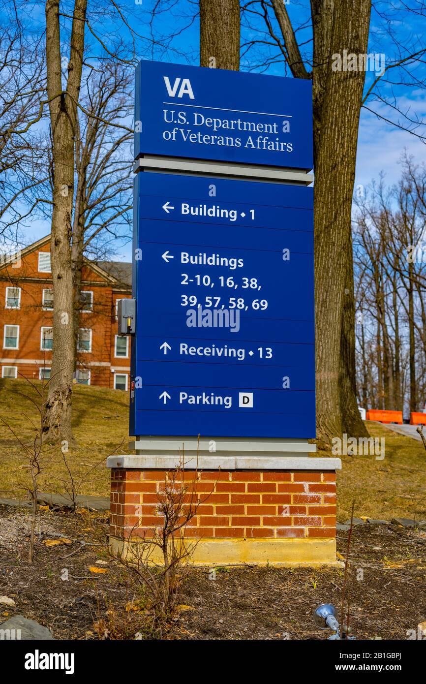 Coatesville, PA / USA - 24 febbraio 2020: Edificio 1 presso il Dipartimento degli Affari dei Veterani degli Stati Uniti Medical Center di Coatesville PA. Foto Stock