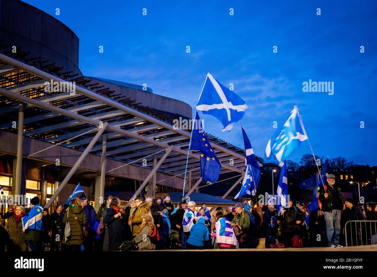 Il gruppo pro UE in Scozia segna la Brexit con l’impegno nei confronti dell’UE al Parlamento scozzese il movimento europeo in Scozia (EMI), i Olde della Scozia Foto Stock