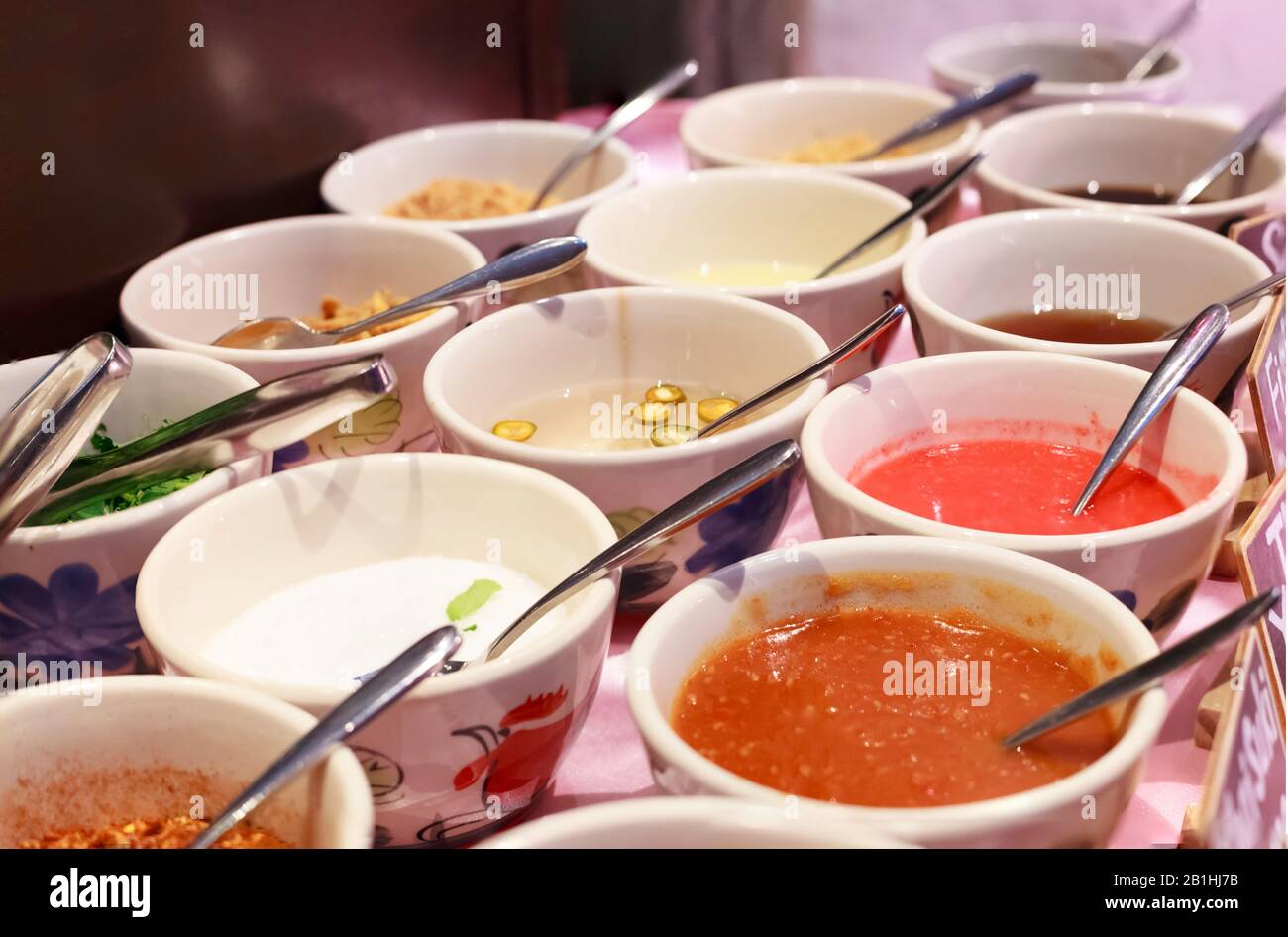 ristorante dell'hotel, servizio catering, banchetti a buffet per cerimonie di matrimonio, seminari, riunioni, conferenze, feste o eventi. Varietà di stagionatura a Foto Stock