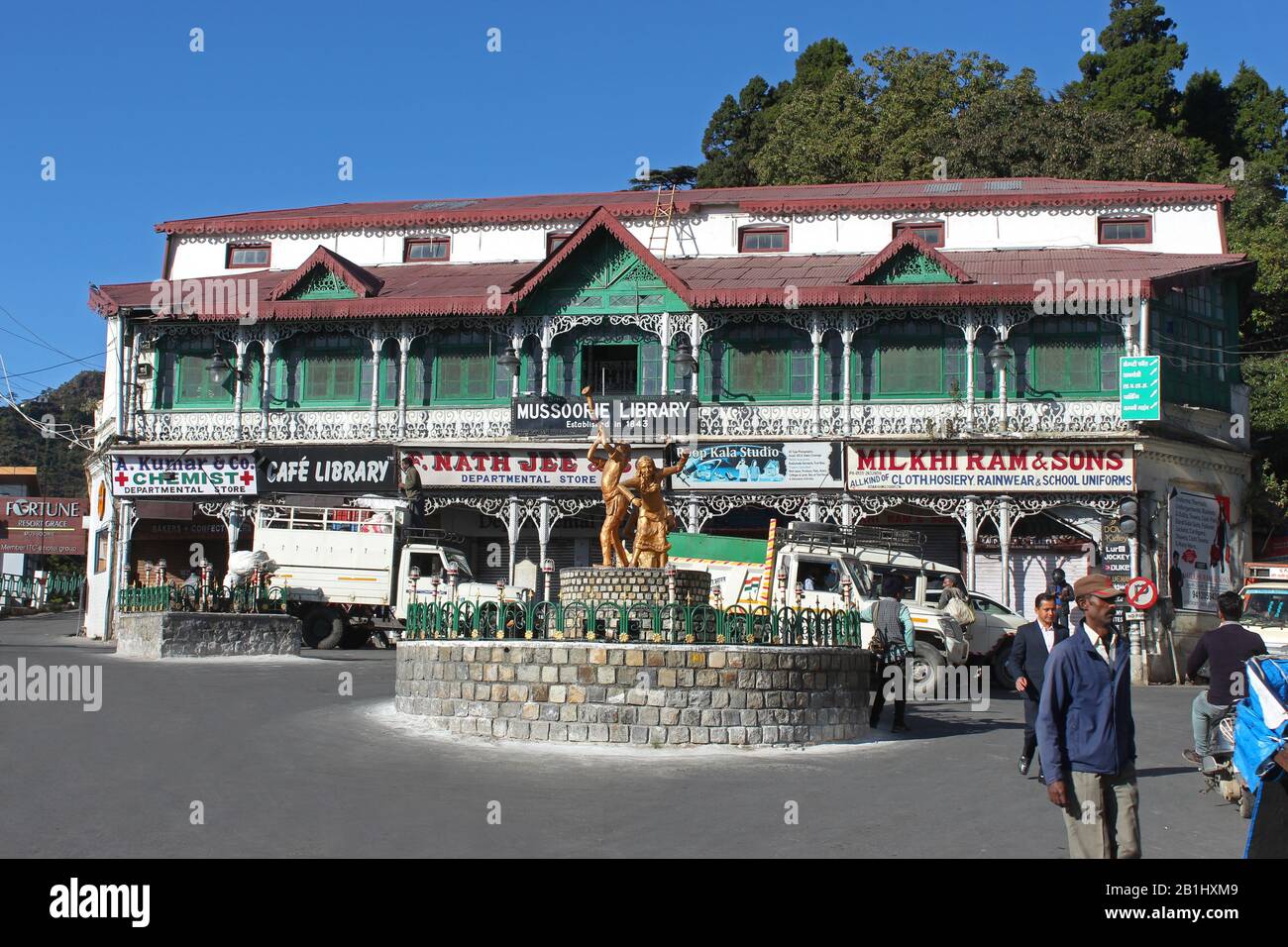 4th Nov 2019, Mussoorie, Uttarakhand, India. Vista frontale della biblioteca di Musoorie fondata nel 1853, Mussoorie Foto Stock