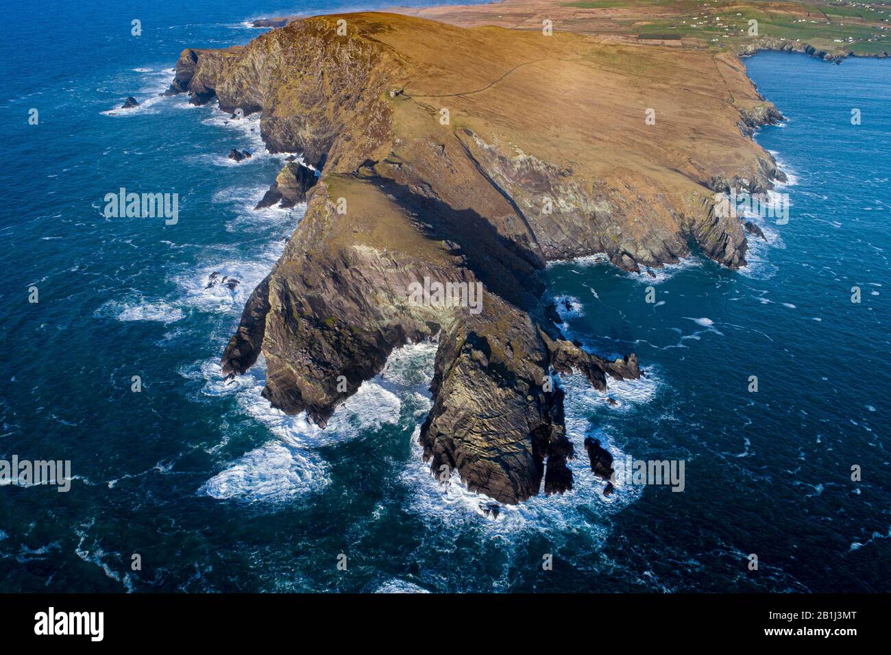 Bray Head and Tower, estremità nord dell'isola di Valentia, penisola di Iveragh, Contea di Kerry, Irlanda Foto Stock