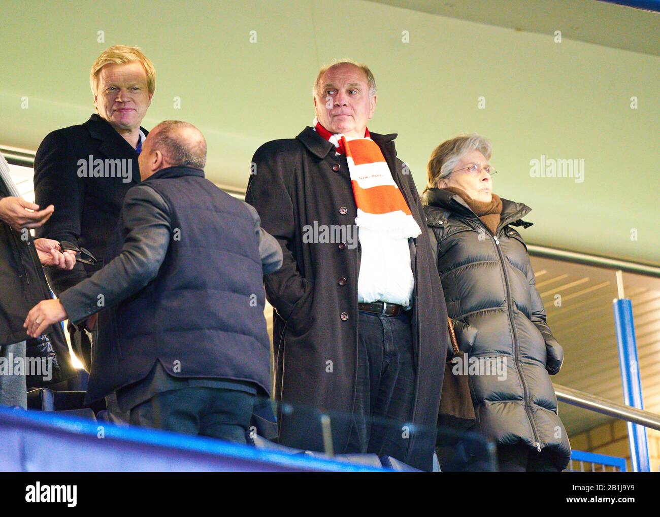 Champions League, Chelsea-Monaco, Londra 25 Febbraio 2020. Uli HOENESS (ex presidente FCB), moglie Susi, Oliver KAHN, futuro CEO FCB, FC CHELSEA - FC BAYERN MONACO 0-3 UEFA Football Champions League , Londra, 25 febbraio 2020, Stagione 2019/2020, round degli ultimi sedici, FCB, Baviera, München © Peter Schatz / Alamy Live News Foto Stock