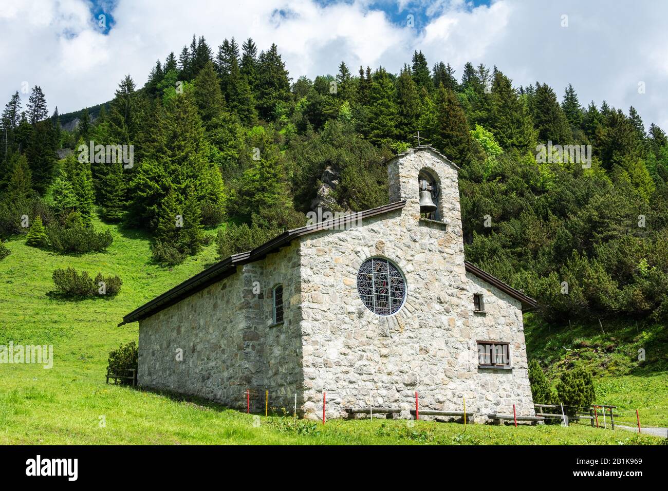 Malbun, Liechtenstein – 27 Giugno 2016. Vista esterna di una chiesa nel villaggio di Malbun del Liechtenstein. Foto Stock