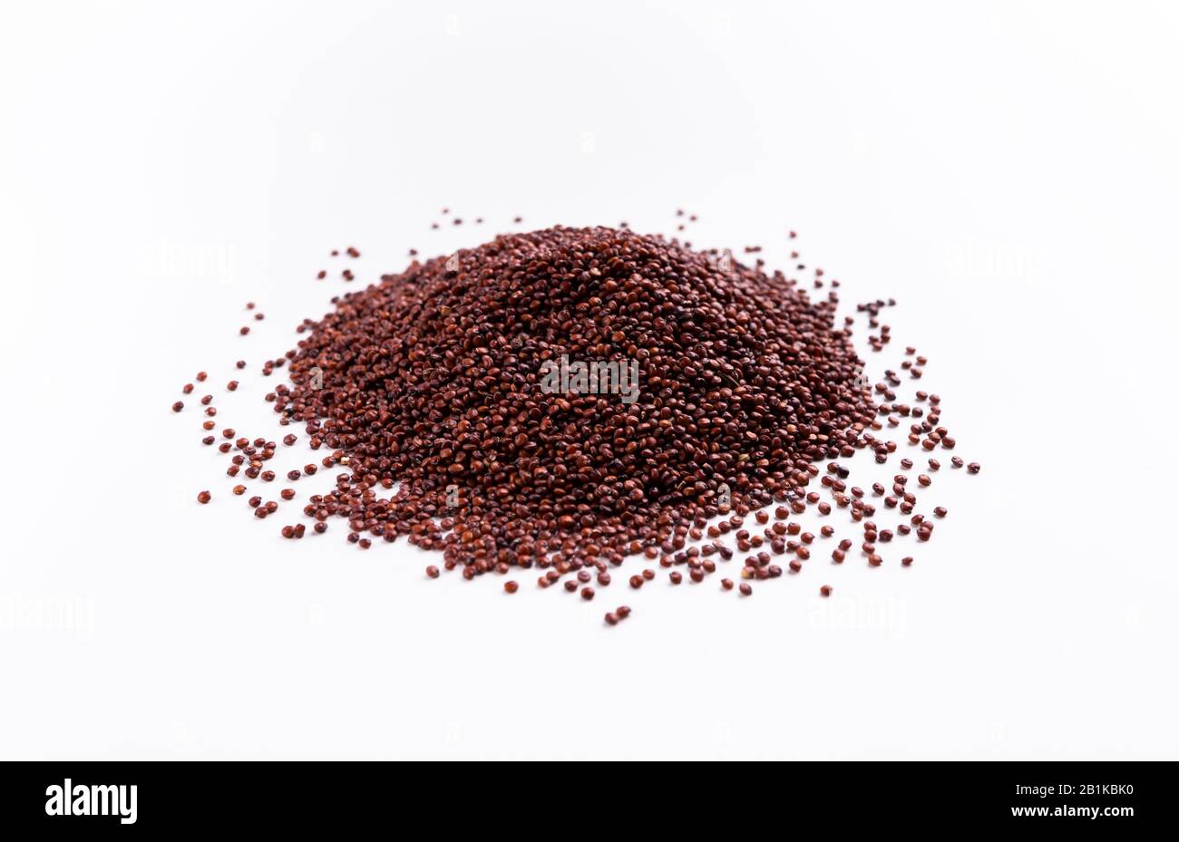 Quinoa rosso crudo per preparare cibo vegano Foto Stock