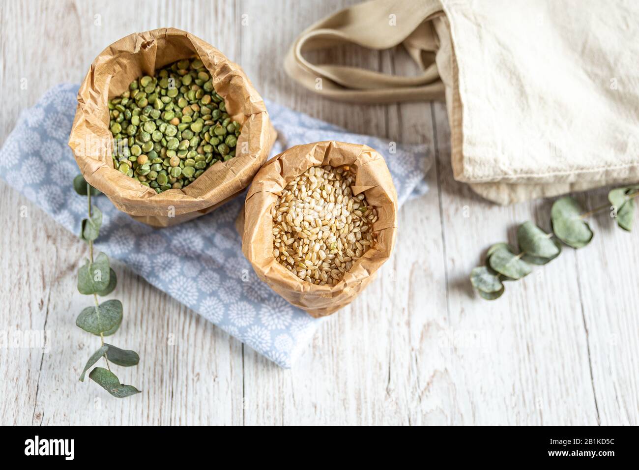 acquisto in peso: legumi e cereali, orizzontale Foto Stock