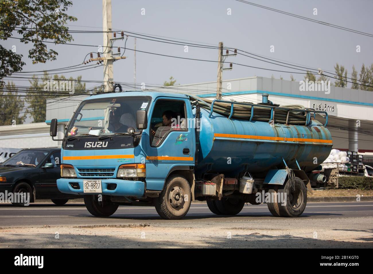 Chiangmai, Thailandia - 9 Gennaio 2020: Privato Di Camion Cisterna Di Sewage. Foto sulla strada n° 121 a circa 8 km dal centro di Chiangmai, thailandia. Foto Stock
