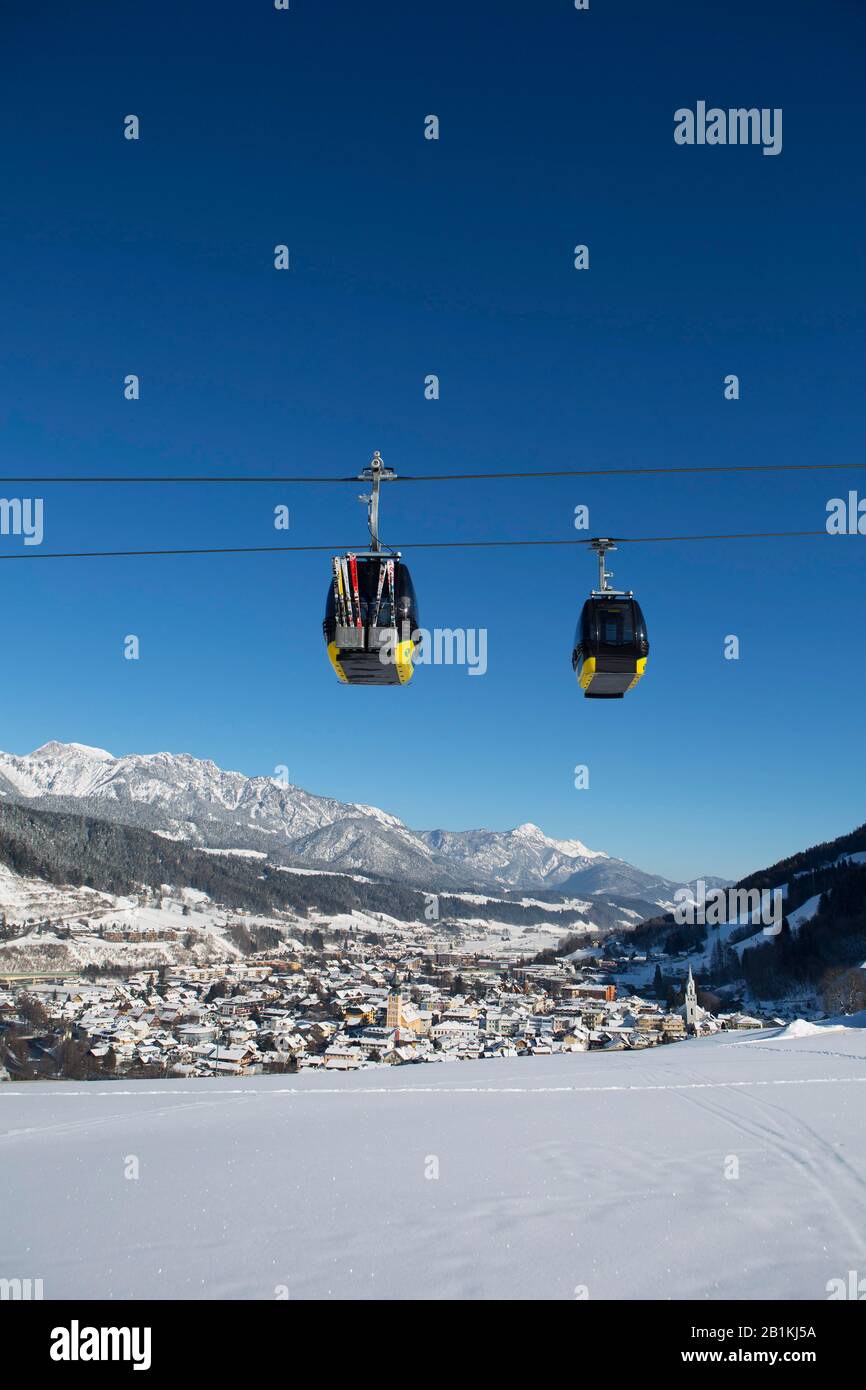 Schladming con funivia Planai West, Stiria, Austria Foto Stock