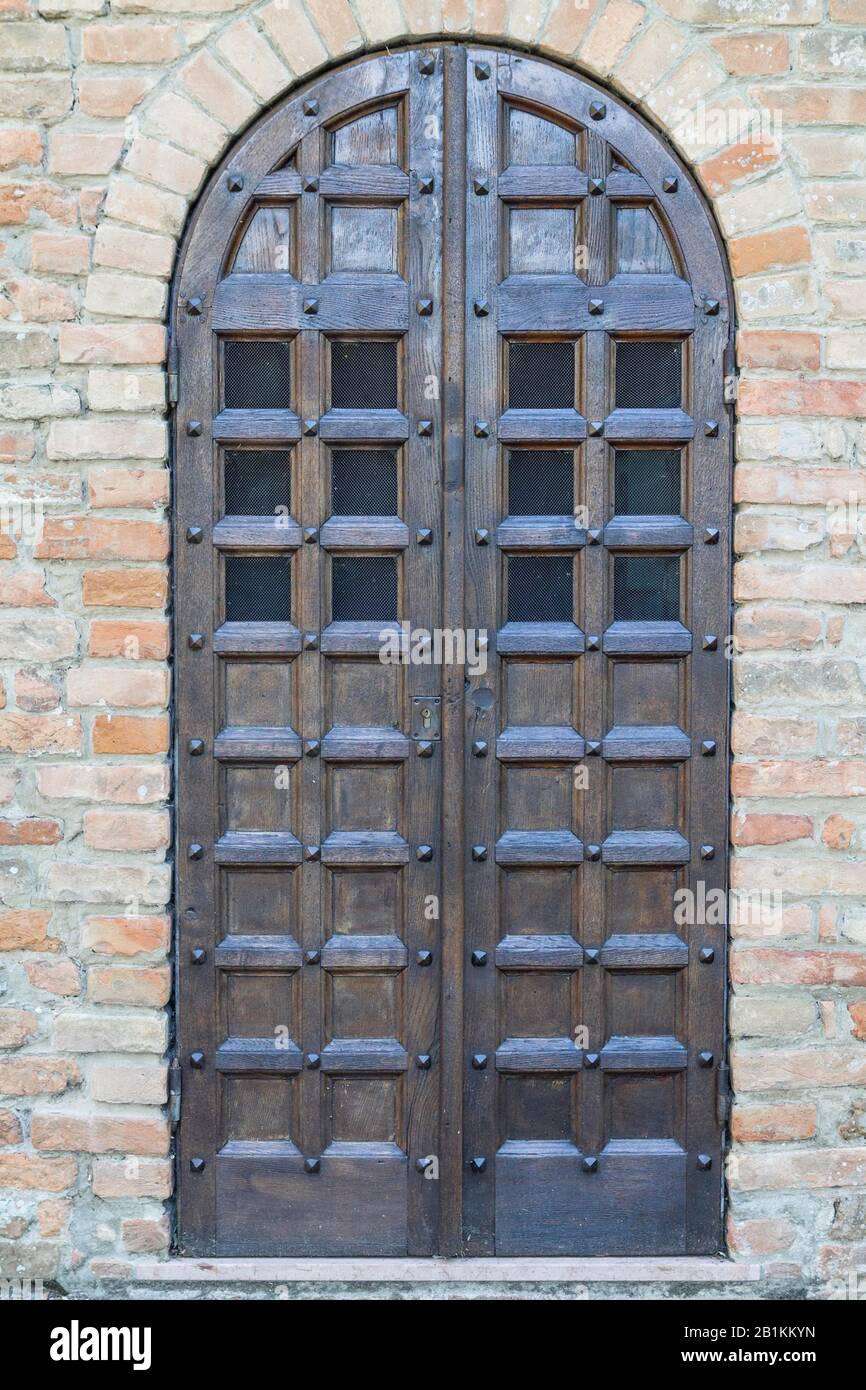 antico poton di legno gotico Foto Stock