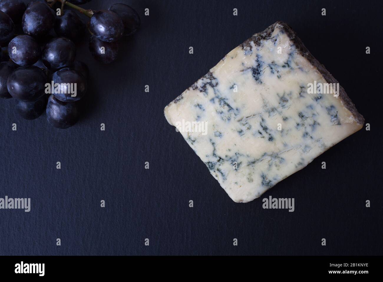 Stilton Blue Cheese Con Uva Sable Foto Stock