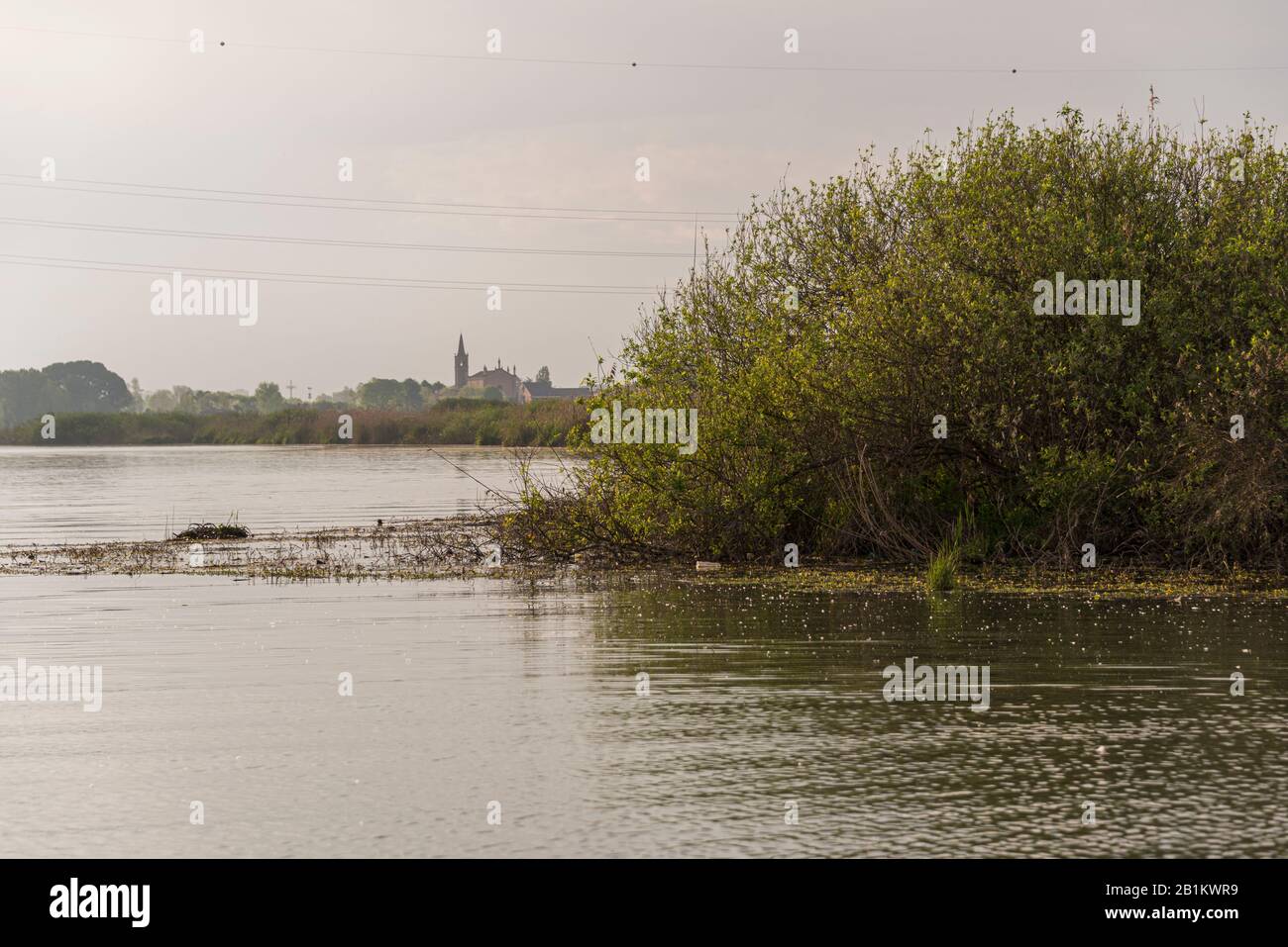 Skyline di Mantova visto dal fiume Mincio, Mantova Foto Stock