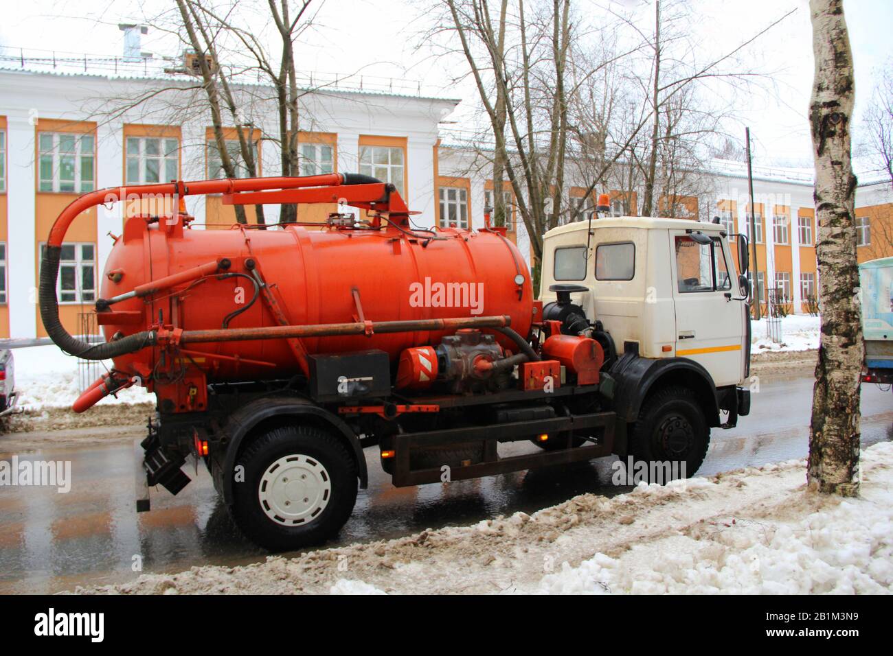 Macchina pesante arancione immagini e fotografie stock ad alta risoluzione  - Alamy