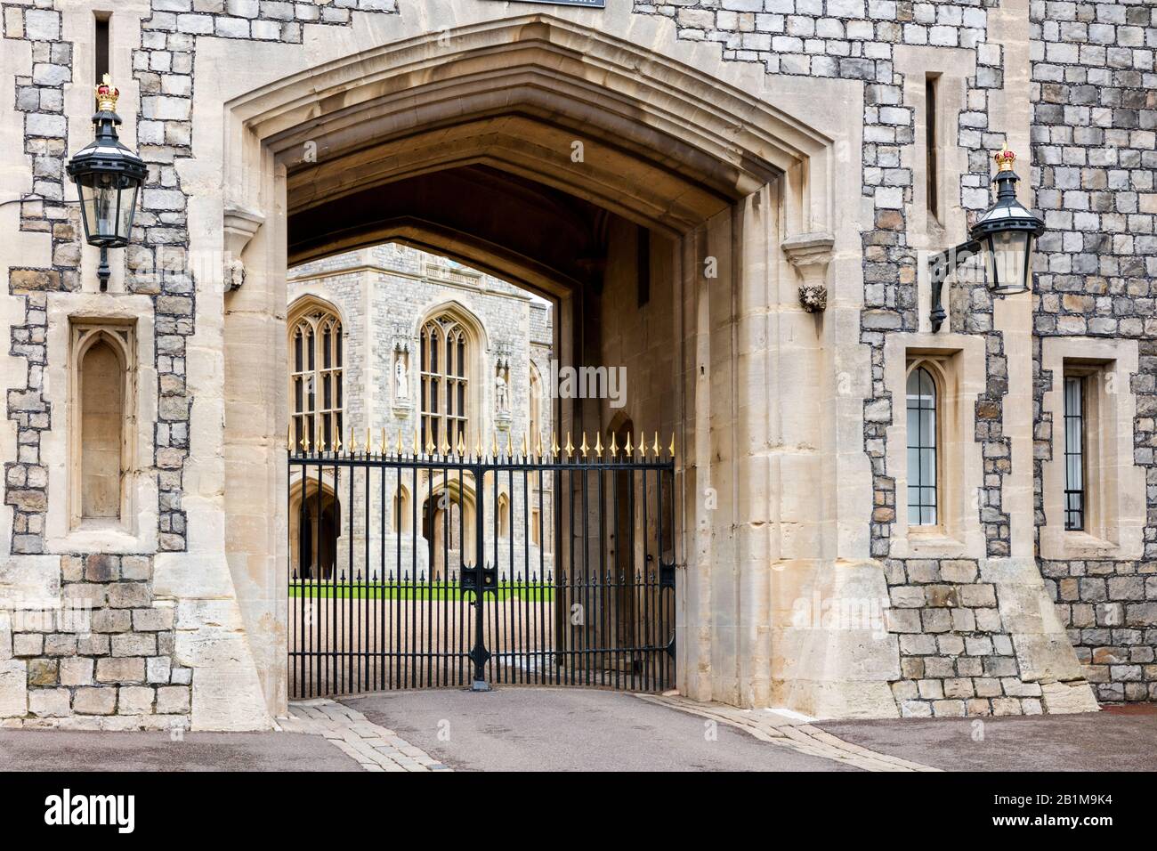 Porta di San Giorgio al Castello di Windsor, Windsor, Inghilterra, Regno Unito Foto Stock