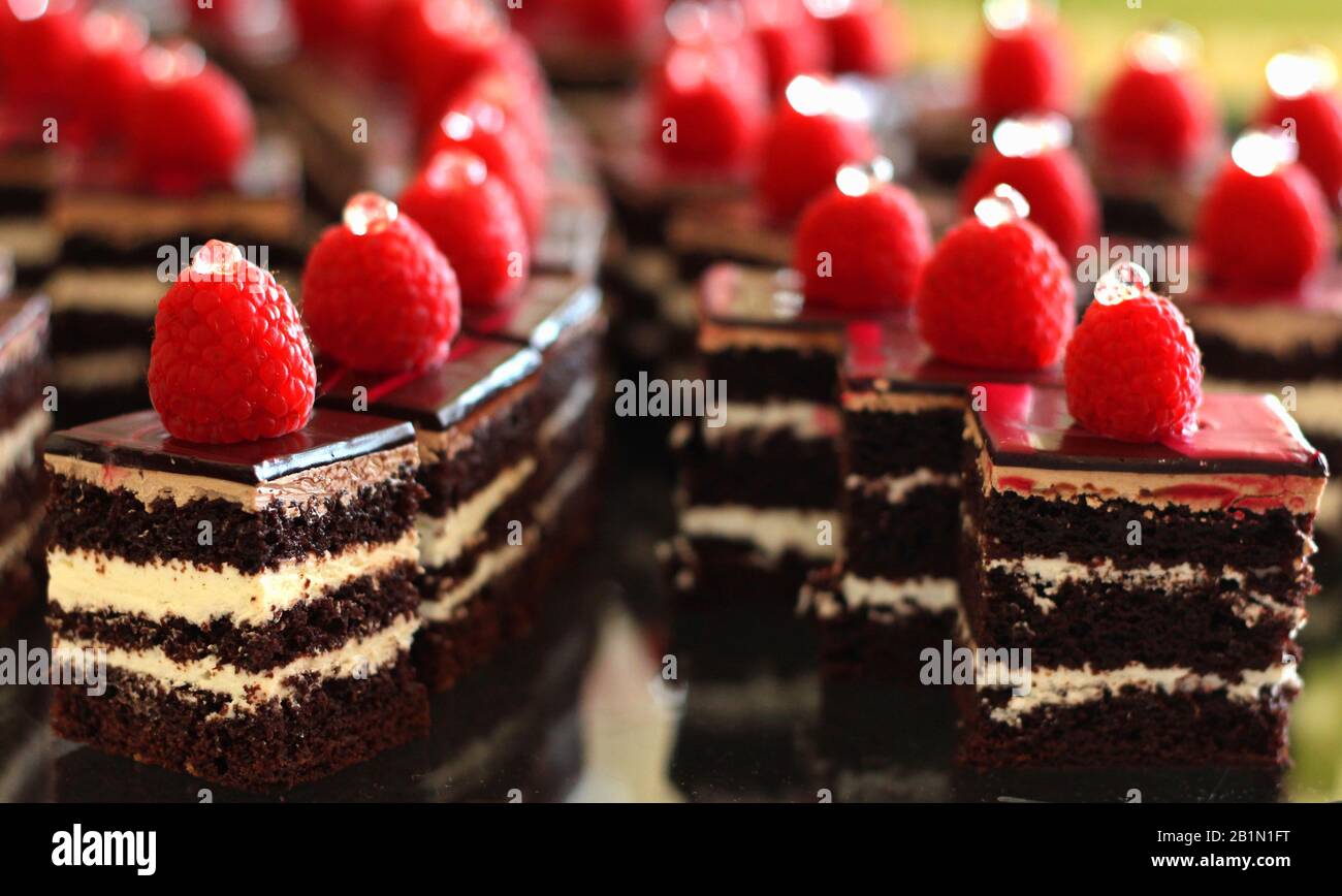 ricca torta al cioccolato alimentare del diavolo umida Foto Stock