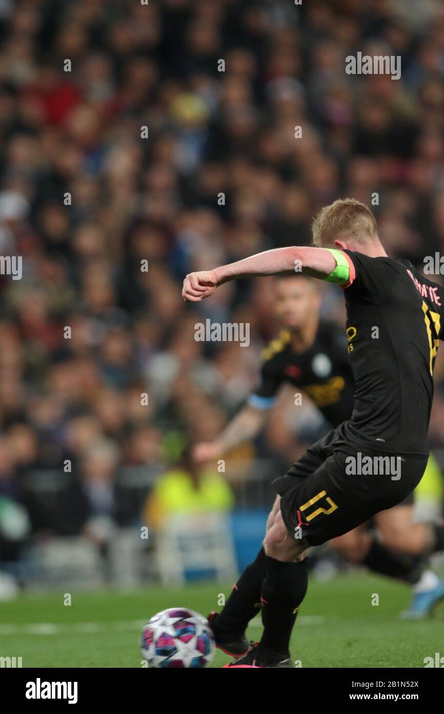Madrid, Spagna. 26th Feb, 2020. Madrid, Spagna; 26/02/2020.- Real Madrid vs Manchester City 1st tappa del turno 16 Champions League partita tenutasi allo stadio Santiago Bernabeu, Madrid.Kevin De Bruyne Manchester City giocatore pena di gol credito: Juan Carlos Rojas/Picture Alliance | utilizzo in tutto il mondo/dpa/Alamy Live News Foto Stock