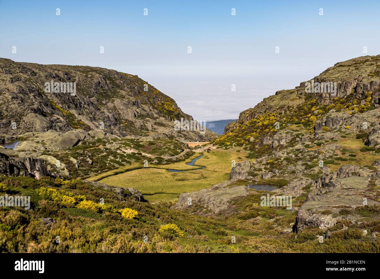 Estate in Valle Loriga, una delle numerose valli di origine glaciale a Serra da Estrela (Portogallo) Foto Stock