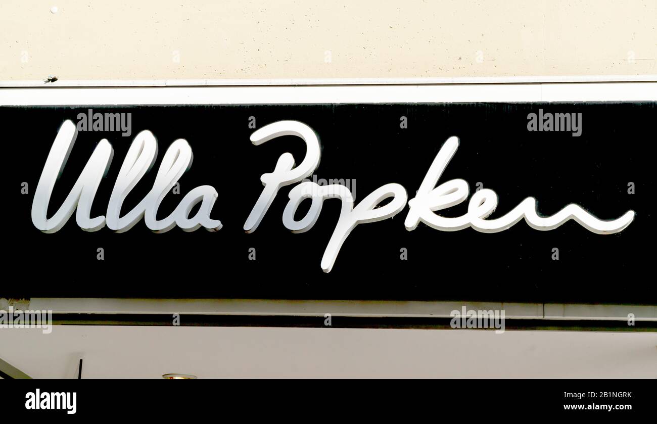 Treviri, GERMANIA - 13 SETTEMBRE 2019: Il logo del marchio "Ulla Popken", TREVIRI. Foto Stock