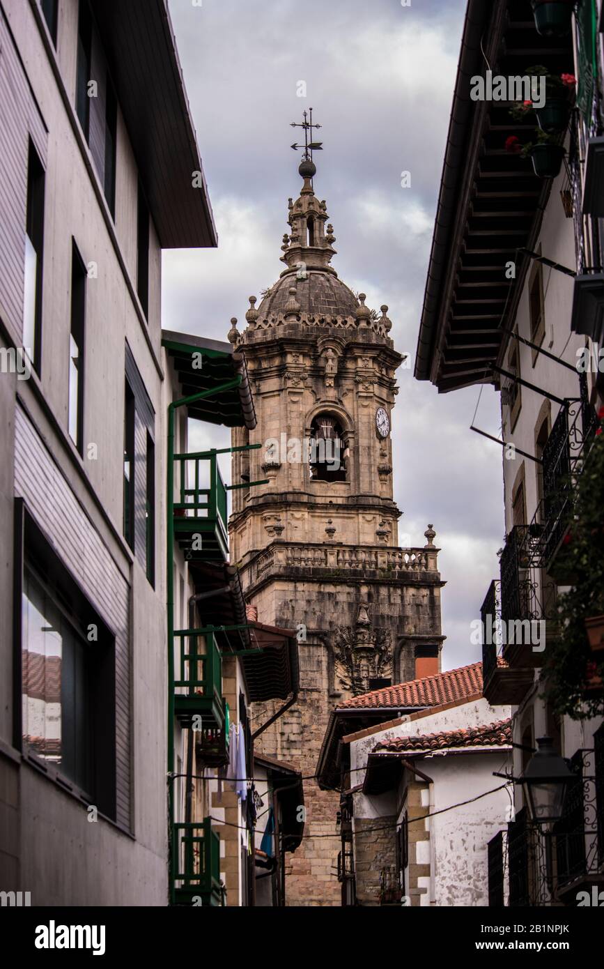 Iglesia Santa María de la Asunción, Hondarribia, País Vasco Foto Stock