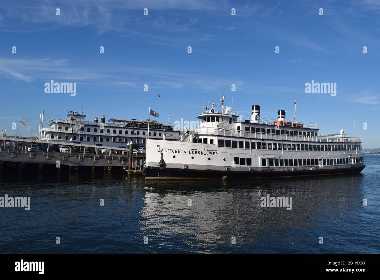 Hornblower della California a Hornblower Landing, Pier 3 presso il lungomare di San Francisco. Foto Stock