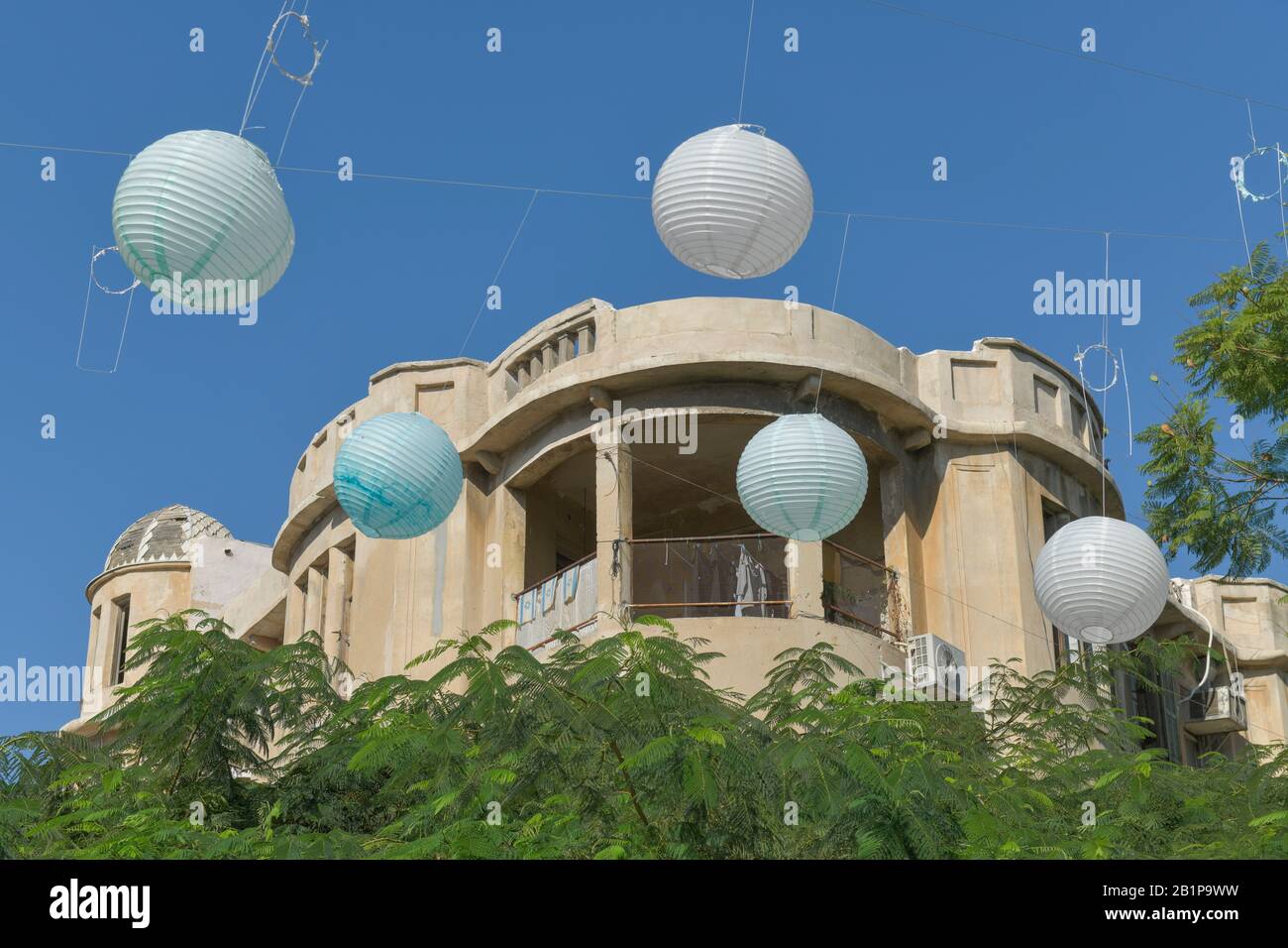 Wohnhaus Im Bauhaus-Stil, Nachalat Benyamin, Weiße Stadt, Tel Aviv, Israele Foto Stock