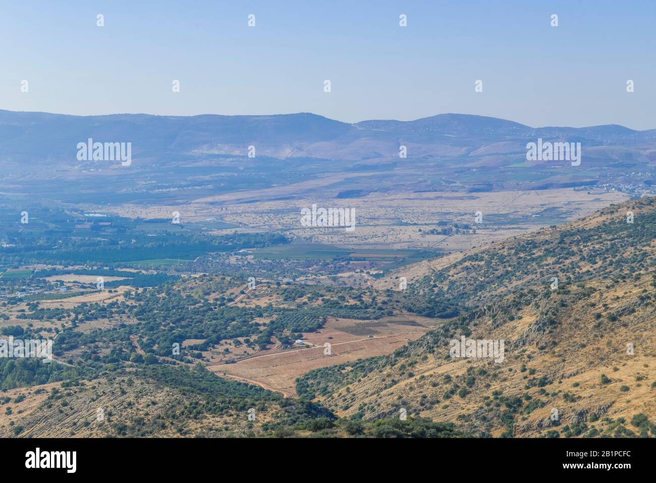 Blick von der Festung Nimrod auf die Hula-Ebene, Nord-Israele. Hinten Berge Des Libanon Foto Stock
