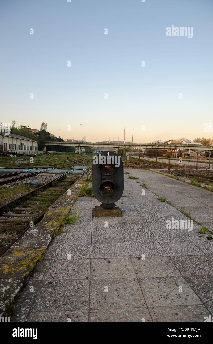 Vecchie Luci Nella Stazione Ferroviaria Foto Stock