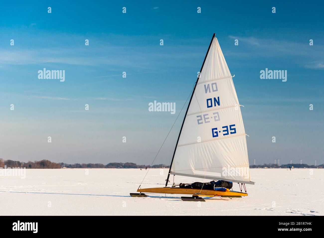 Slitta a vela immagini e fotografie stock ad alta risoluzione - Alamy