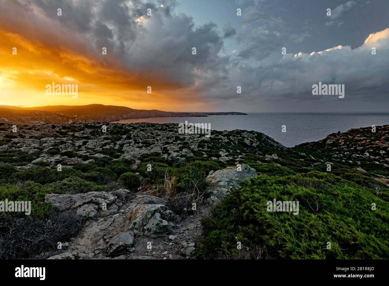 Punto più occidentale dell'isola di San Pietro, alba, Italia, Sardegna Foto Stock