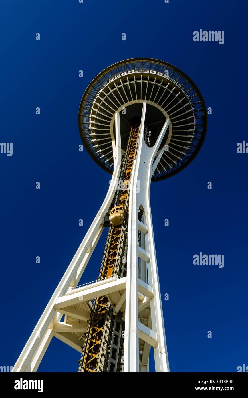Il Seattle Space Needle in stile architettonico Googie, Seattle, Washington, USA, Foto Stock