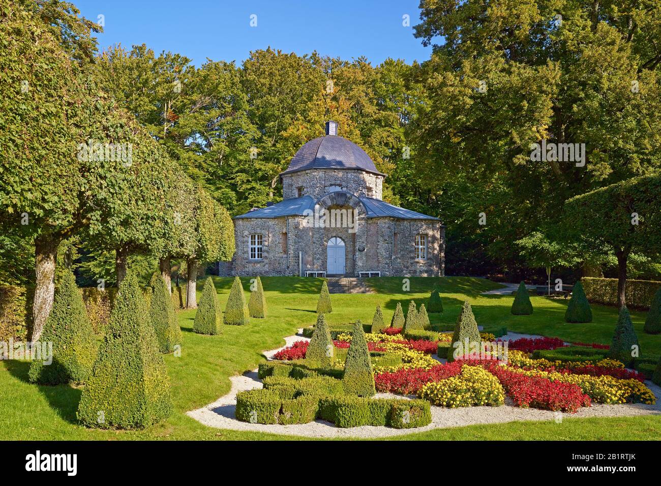 Costruzione orientale sul giardino di roccia a Sanpareil, parte delle meraviglie, alta Franconia, Baviera, Germania Foto Stock