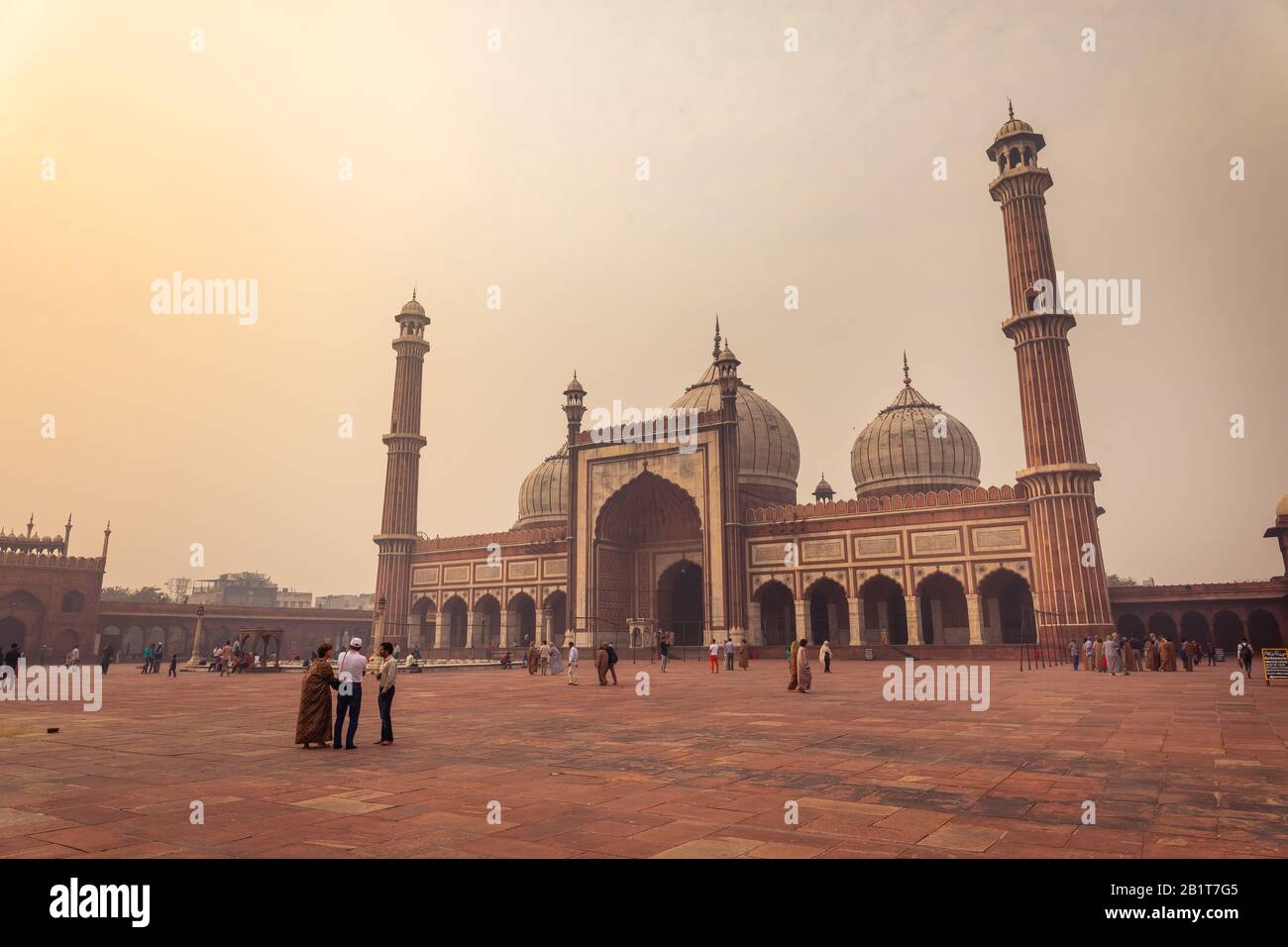 La moschea Masjid e Jahan Numa a Nuova Delhi, India. Foto Stock
