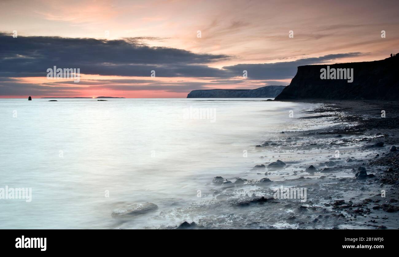 Dopo aver già scouted questa posizione due giorni prima, abbiamo programmato il nostro ritorno alla perfezione dopo una gita di un giorno a Shanklin e Sandown. Foto Stock